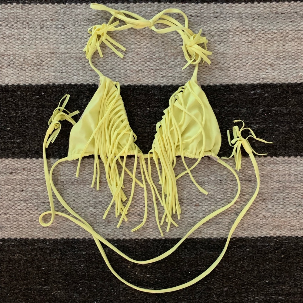 Acacia montauk in lemonade